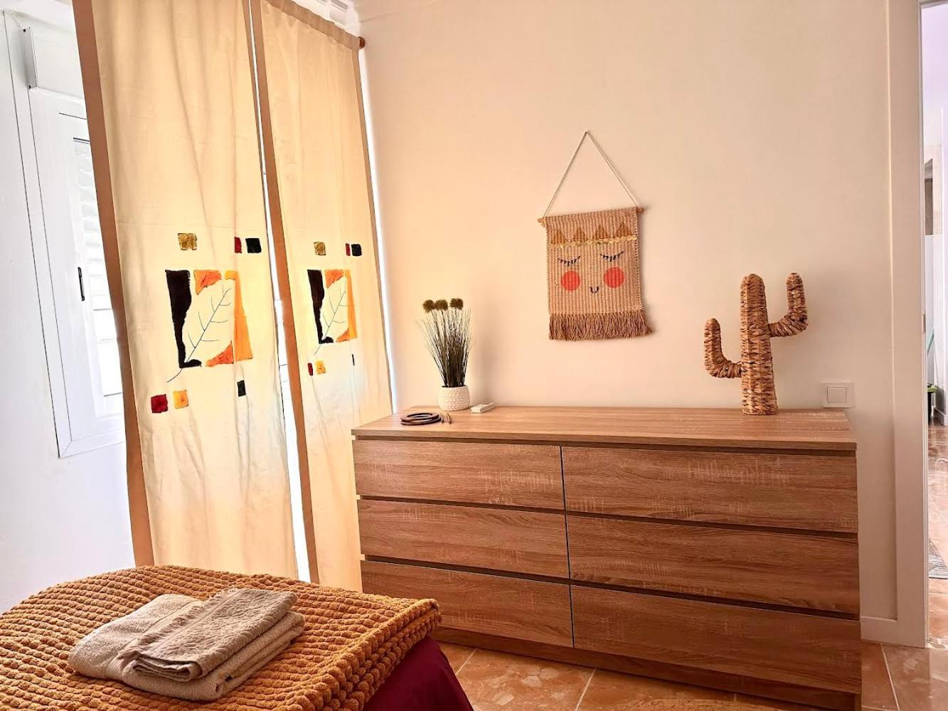 Casa De Mila Apartment อาลิกันเต ภายนอก รูปภาพ