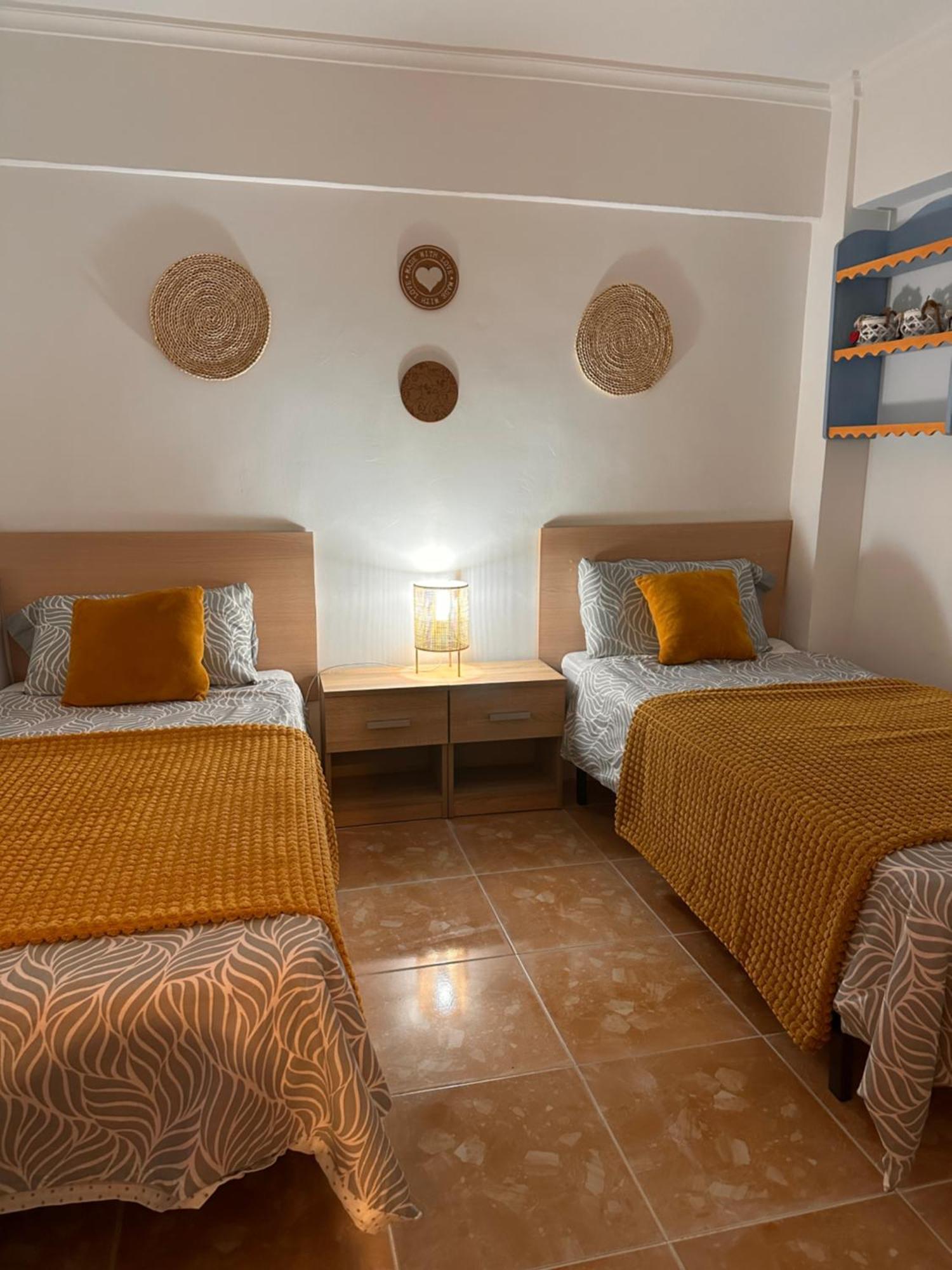 Casa De Mila Apartment อาลิกันเต ภายนอก รูปภาพ